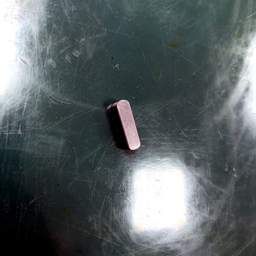 Flat key