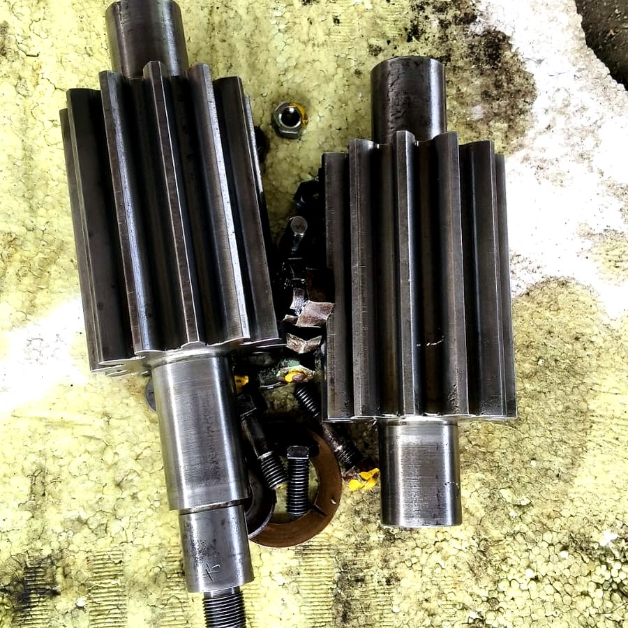 Pump shaft set